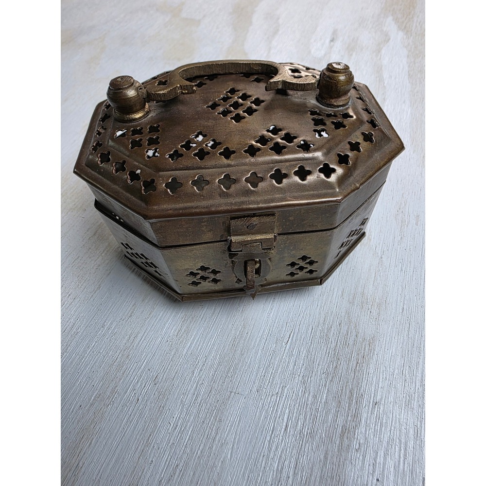 Vintage Brass Octagonal Cricket Box Hinged Lidded Footed Decorative Latch Boho